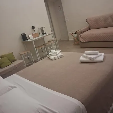 B&B Chapeau Bed & Breakfast 4*